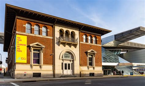 The Akron Art Museum: A Modern Marvel and Artistic Oasis!