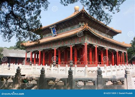 The Ancient Temple of Confucius: Unveiling Centuries of Wisdom and Tranquility!