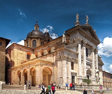 The Duomo di Urbino: A Breathtaking Masterpiece of Renaissance Architecture!