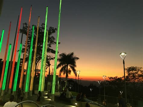 The Parque de las Luces! A Sparkling Oasis of Whimsy and Wonder in Bucaramanga