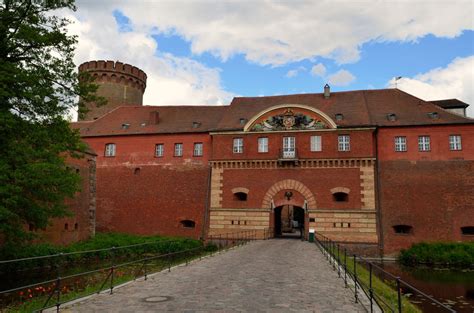 The Zitadelle Spandau: An Architectural Marvel Housing Centuries of History!